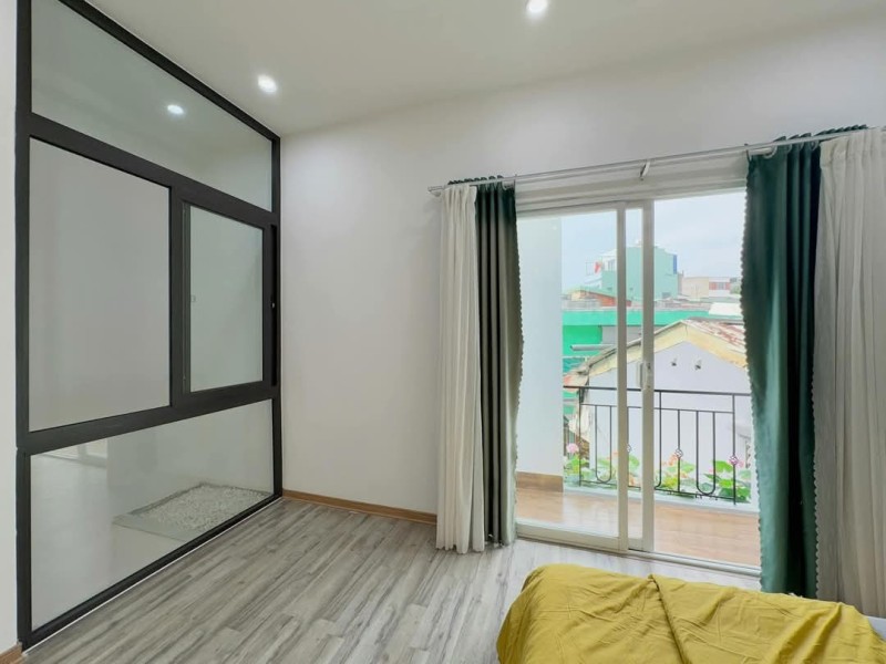 # Nhà Kiệt gần Lê Duẩn, 75m2, 2 tầng 3PN, sân rộng, ở ngay, 3.78 tỷ - Ảnh 2