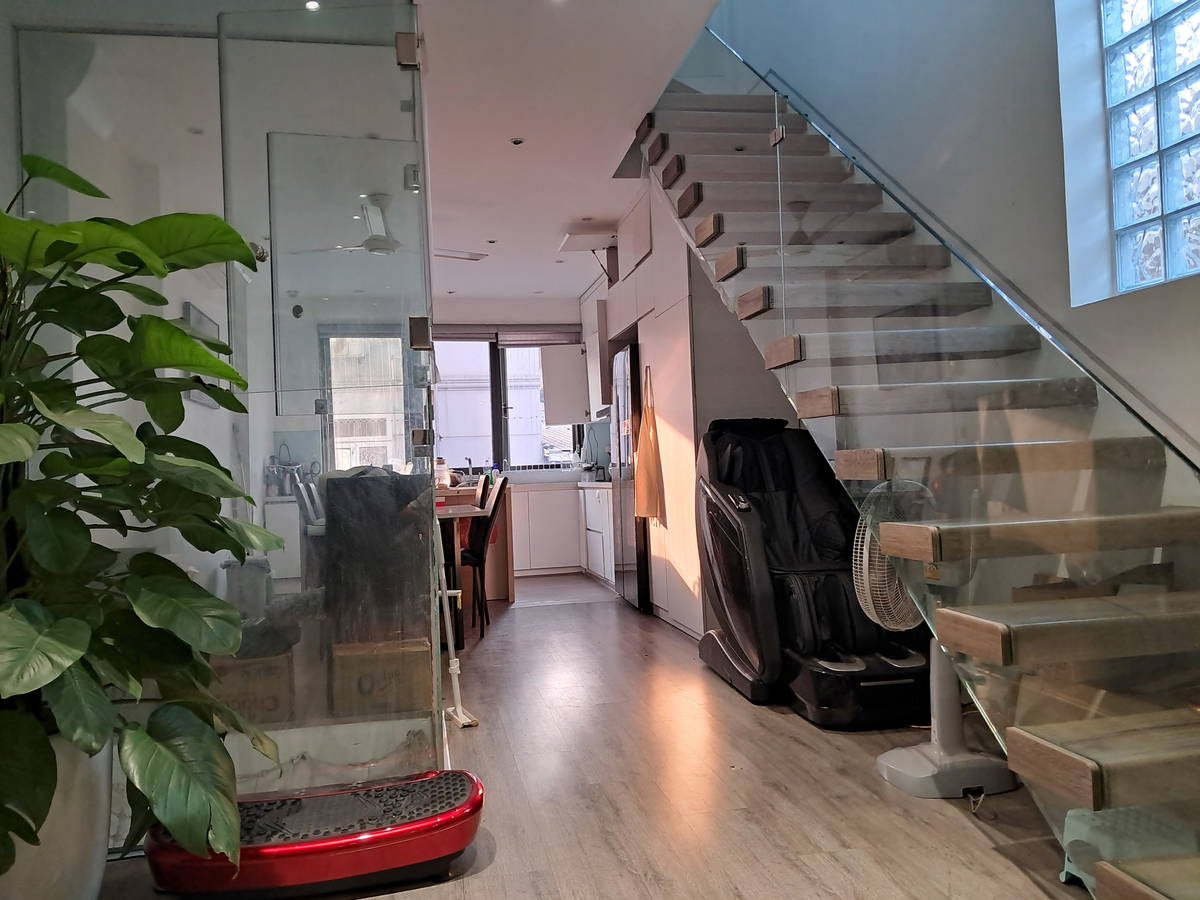 Bán Nhà Đê La Thành. Đống Đa. 7 Tầng Thang Máy. Ô Tô. DT 54m2. MT 3,9m. Giá 16,76 Tỷ. - Ảnh 3