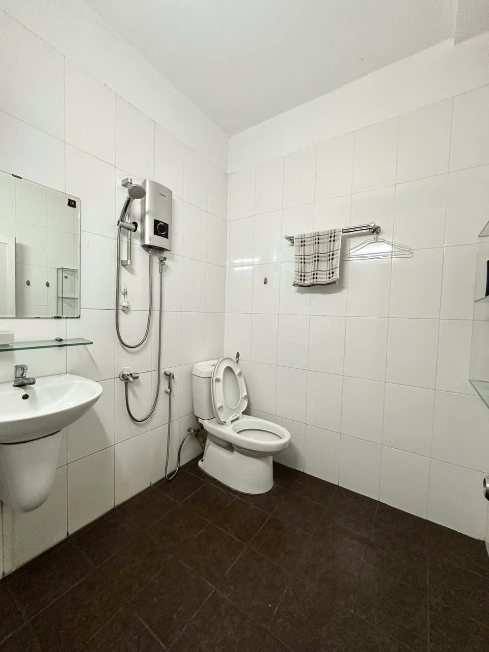 CỰC KỲ NGON - NHÀ CHÍNH CHỦ - NHÀ MỚI - 80M- 4 TẦNG BTCT - HXH 8M TRÁNH - LÊ QUANG ĐỊNH - P11 BÌNH - Ảnh chính