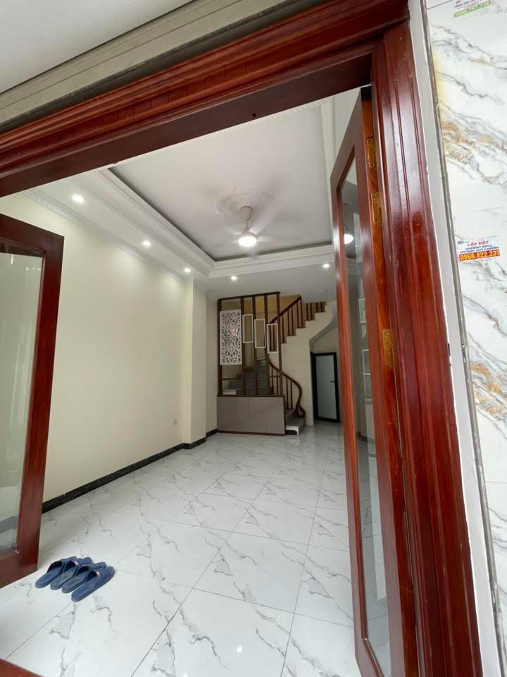 BÁN NHÀ PHỐ NAM DƯ - HOÀNG MAI - Ô TÔ<br>ĐỖ CỬA - NHÀ ĐẸP CAO CẤP - NGÕ THÔNG -<br>GẦN PHỐ - Ảnh 2