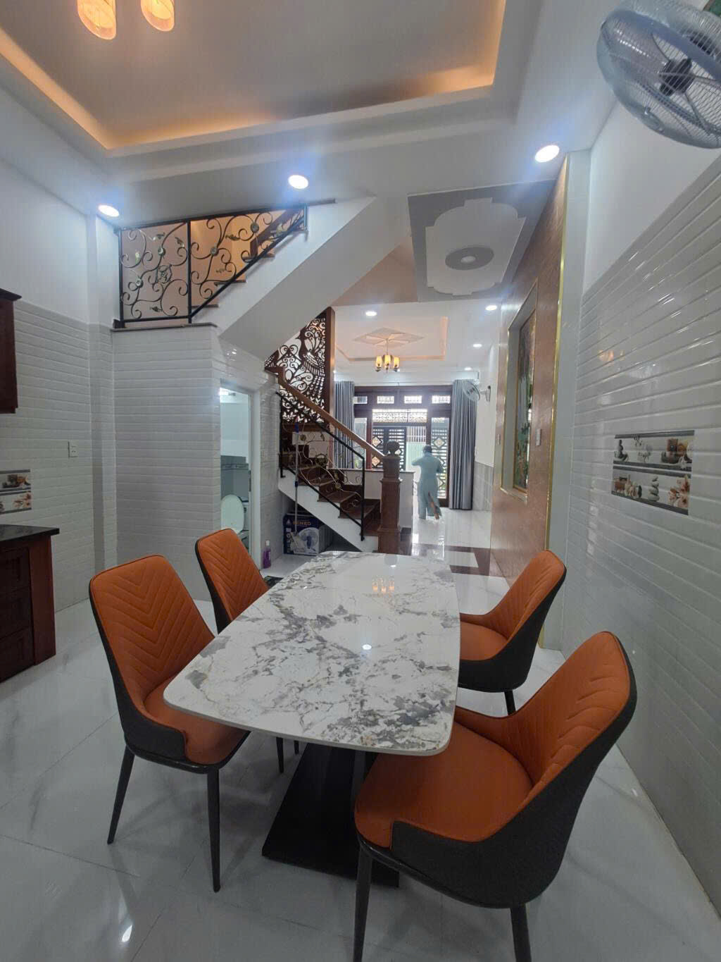 🌈Bán nhà Thạnh Lộc 19 Sát Ngã Tư Ga Cách Mt 40m DTSD 200m2 đường trước nhà 7m giá hơn 5 tỷ - Ảnh 2