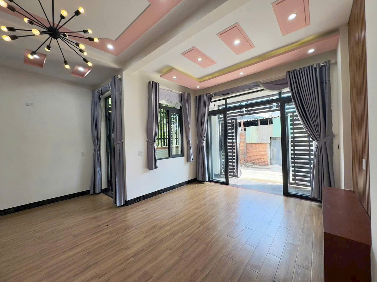 Bán nhà 1 trệt 1 lầu mới tinh, đường oto thông, gần cầu suối mau chỉ 2tỷ750 - Ảnh 2