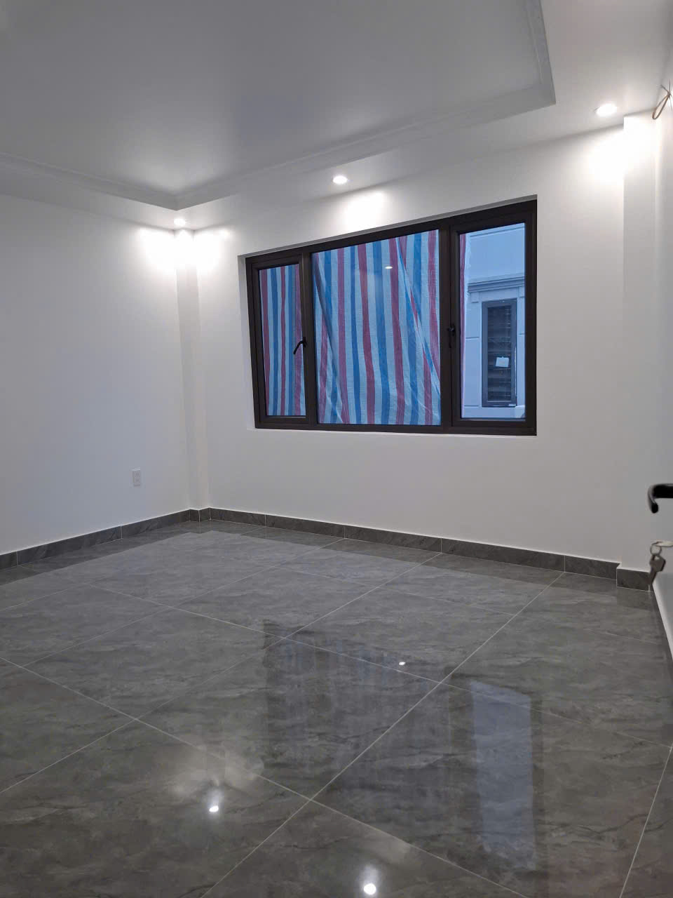 CĂN GÓC - 3 TẦNG - ĐỘC LẬP - Ô TÔ ĐỖ CỬA - TẠI ĐỒNG HOÀ - PHÁP LÝ ĐẦY ĐỦ - Ảnh 5