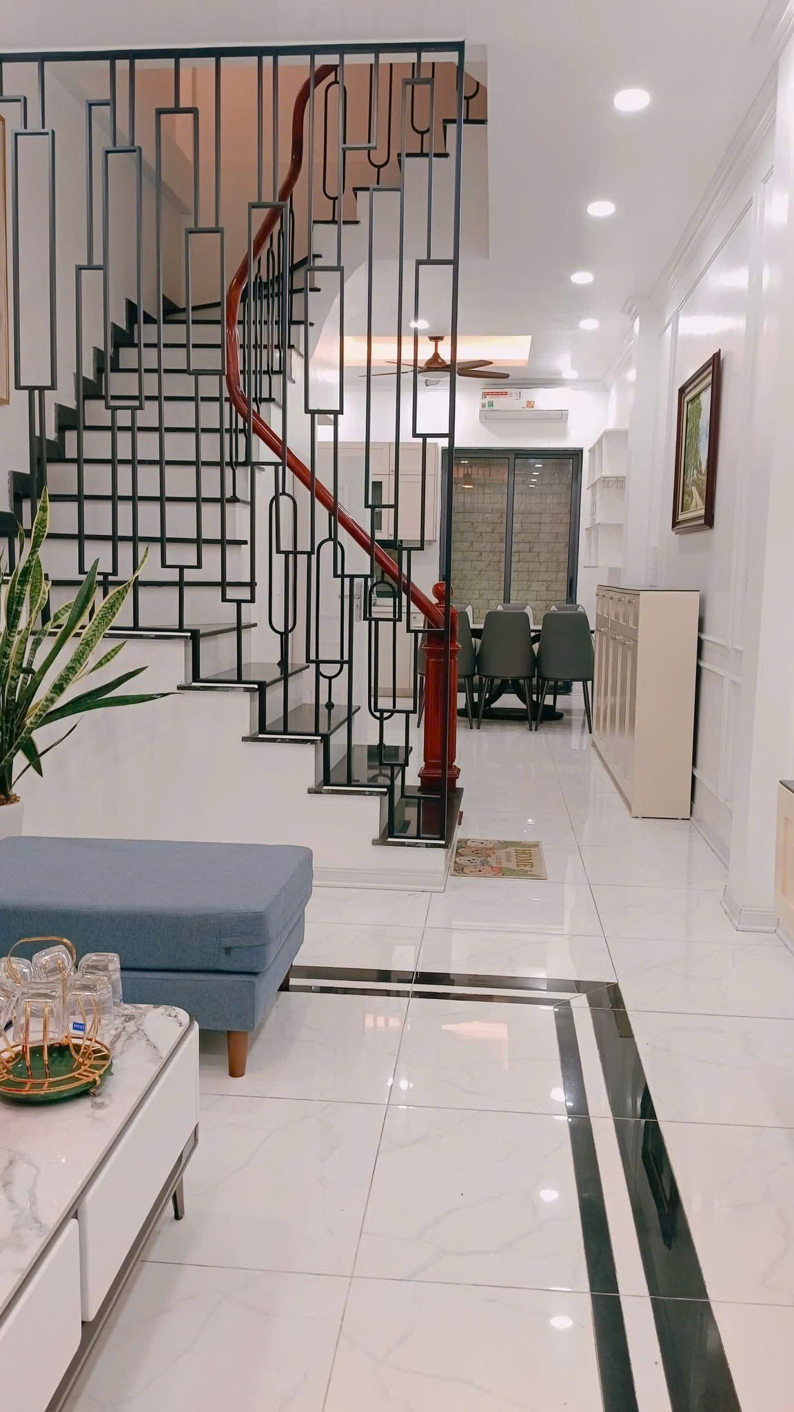BÁN NHÀ NGỌC LÂM, LONG BIÊN, GẦN BẾN XE, TRƯỜNG HỌC, CHỢ, NHÀ PHÂN LÔ, Ô TÔ TRÁNH, FULL NỘI THẤT. - Ảnh chính
