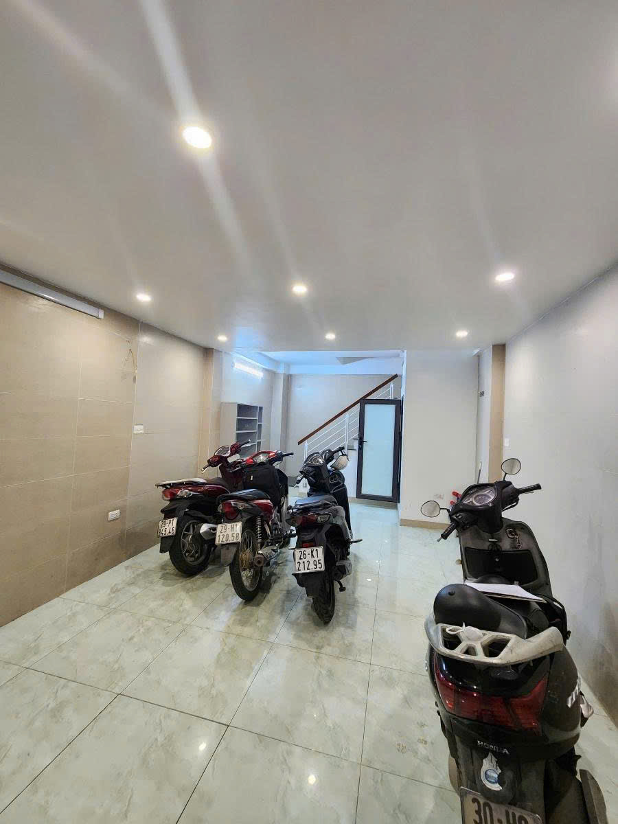 Phố QUAN NHÂN KINH DOANH - FULL NỘI THẤT DT 31m2 6T MT 3.9m Giá 8.75 tỷ - Ảnh 2