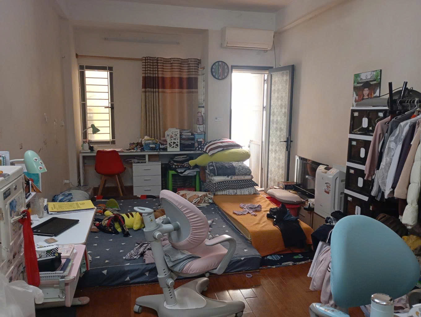 HƠN 8 TỶ, NHÀ NGUYỄN VĂN CỪ 40M, 4T, MT4M, Ô CHỜ THANG MÁY, CÁCH 20M RA SÂN XE 45 CHỖ QUAY ĐẦU. - Ảnh 1