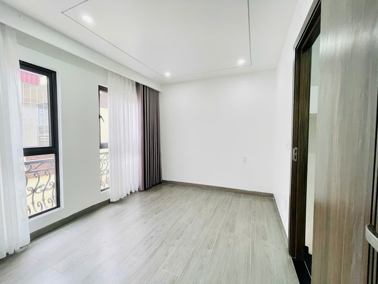 Nhà 4 tầng mới tinh đầu ngõ Khúc Hạo, ô.tô ra voà, Giá 4.2 tỉ - Ảnh 4