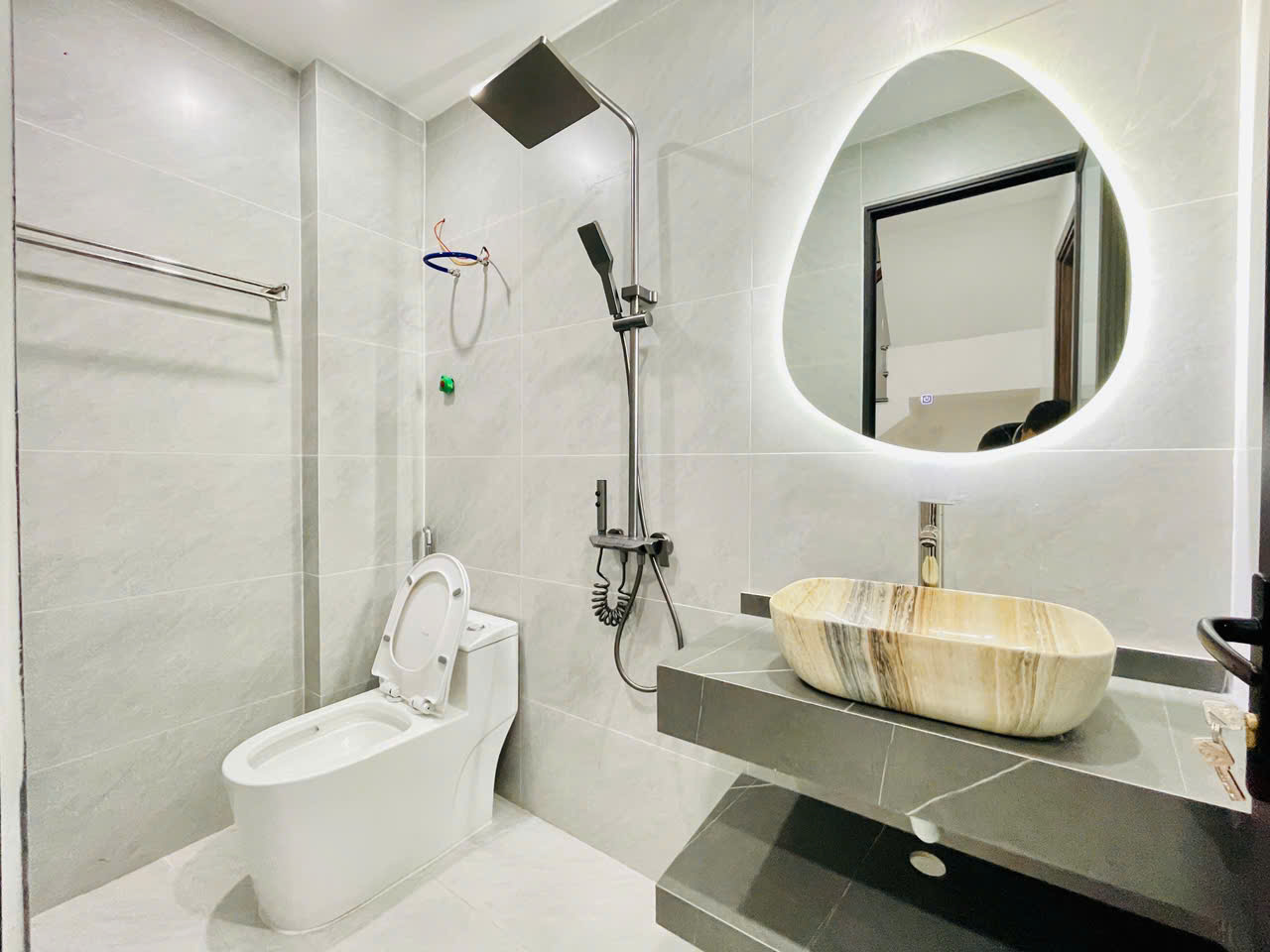 Nhà 4 tầng mới tinh đầu ngõ Khúc Hạo, ô.tô ra voà, Giá 4.2 tỉ - Ảnh 2