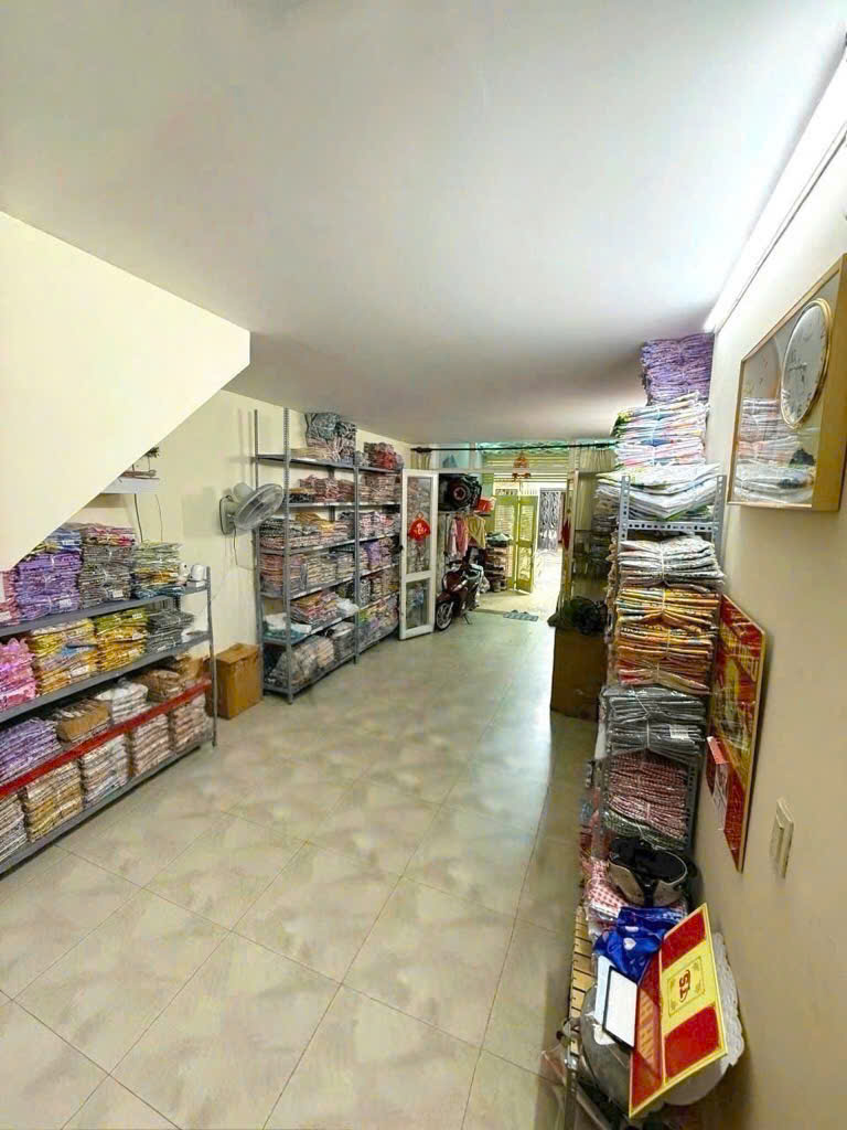 QUẬN 7 - PHƯỜNG TÂN KIỂNG. 240m2 - 7 PHÒNG - DÒNG TIỀN KHỦNG - NHỈNH 10T - Ảnh 2