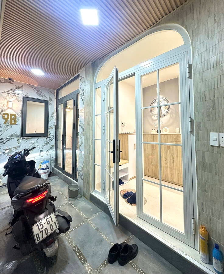 BÁN NHÀ ĐỘI CẤN, BA ĐÌNH, 39M2 7 TẦNG MT 4M GIÁ 8.2TỶ- NGÕ THÔNG-GẦN HỒ SÁT PHỐ - GẦN LĂNG BÁC. - Ảnh chính