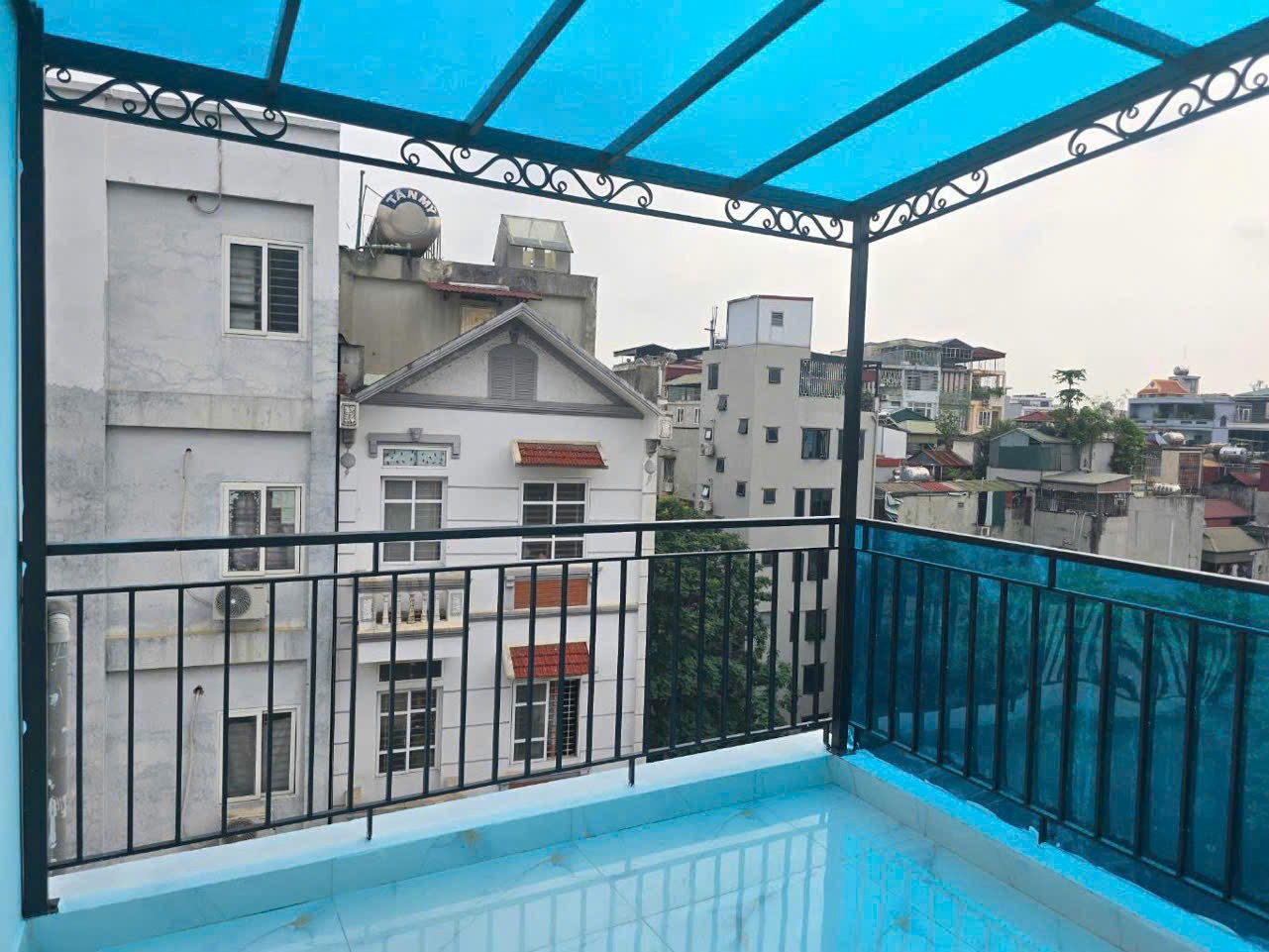 Hoàng Cầu 30m2 x 6 tầng - Lô góc 2 thoáng - Ngõ nông, gần ô tô dừng đỗ. - Ảnh 2