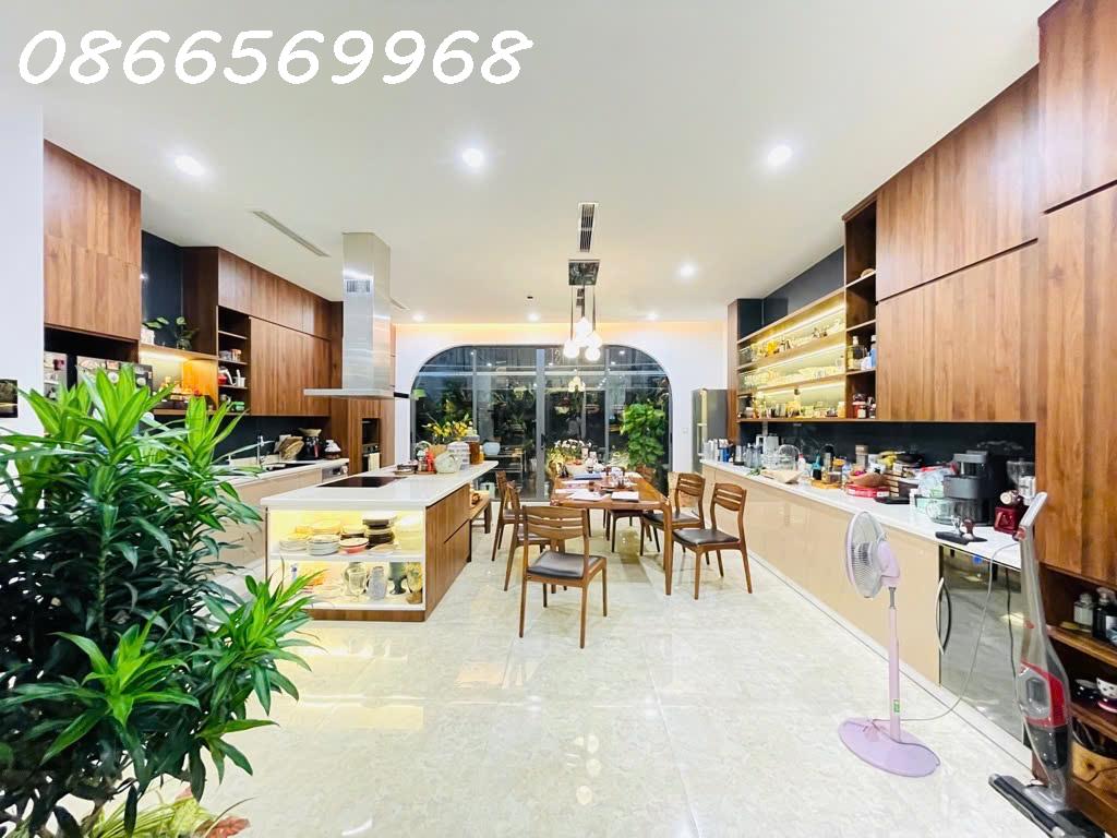 BÁN TÒA NHÀ LÔ GÓC PHỐ THÁI HÀ - 138M² x 6 TẦNG THANG MÁY - GARA Ô TÔ - KD SẦM UẤT - GIÁ 47 TỶ - Ảnh 1