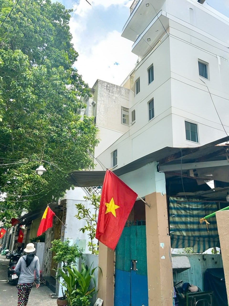 BÁN CHDV QUẬN 4- GỒM 6 TẦNG- GẦN TRƯỜNG HỌC NGUYỄN TẤT THÀNH. - Ảnh 4