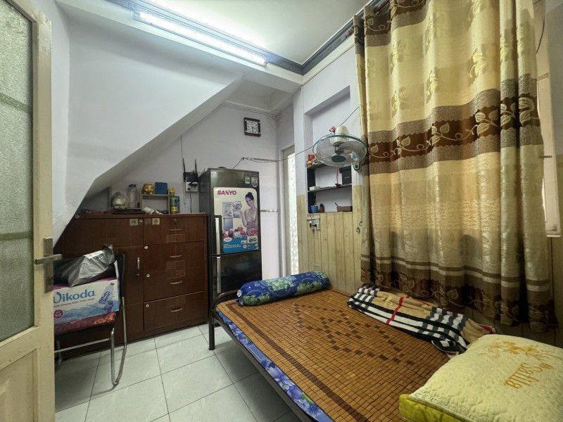 QUẬN 8 - NHÀ 3 TẦNG ĐẸP - TẶNG FULL NỘI THẤT - HẺM 3 GÁC SẠCH ĐẸP HIẾM  THẤY - GIÁ CHỈ 2.48 TỶ - Ảnh 1