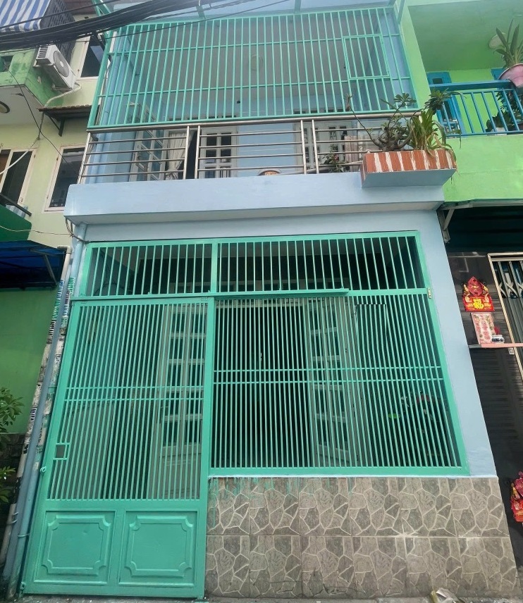 Bán nhà Lạc Long Quân, gần Âu Cơ, Tân Bình, 32m² - 4x8 - 2 tầng, chỉ hơn 3 tỷb - Ảnh chính