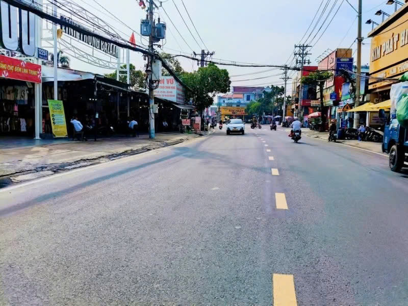 Bán Đất Mặt tiền Tỉnh lộ 43, gần chợ Đầu mối Thủ Đức, 5600m2 ( 35x158m), giảm 147 tỷ. - Ảnh 1