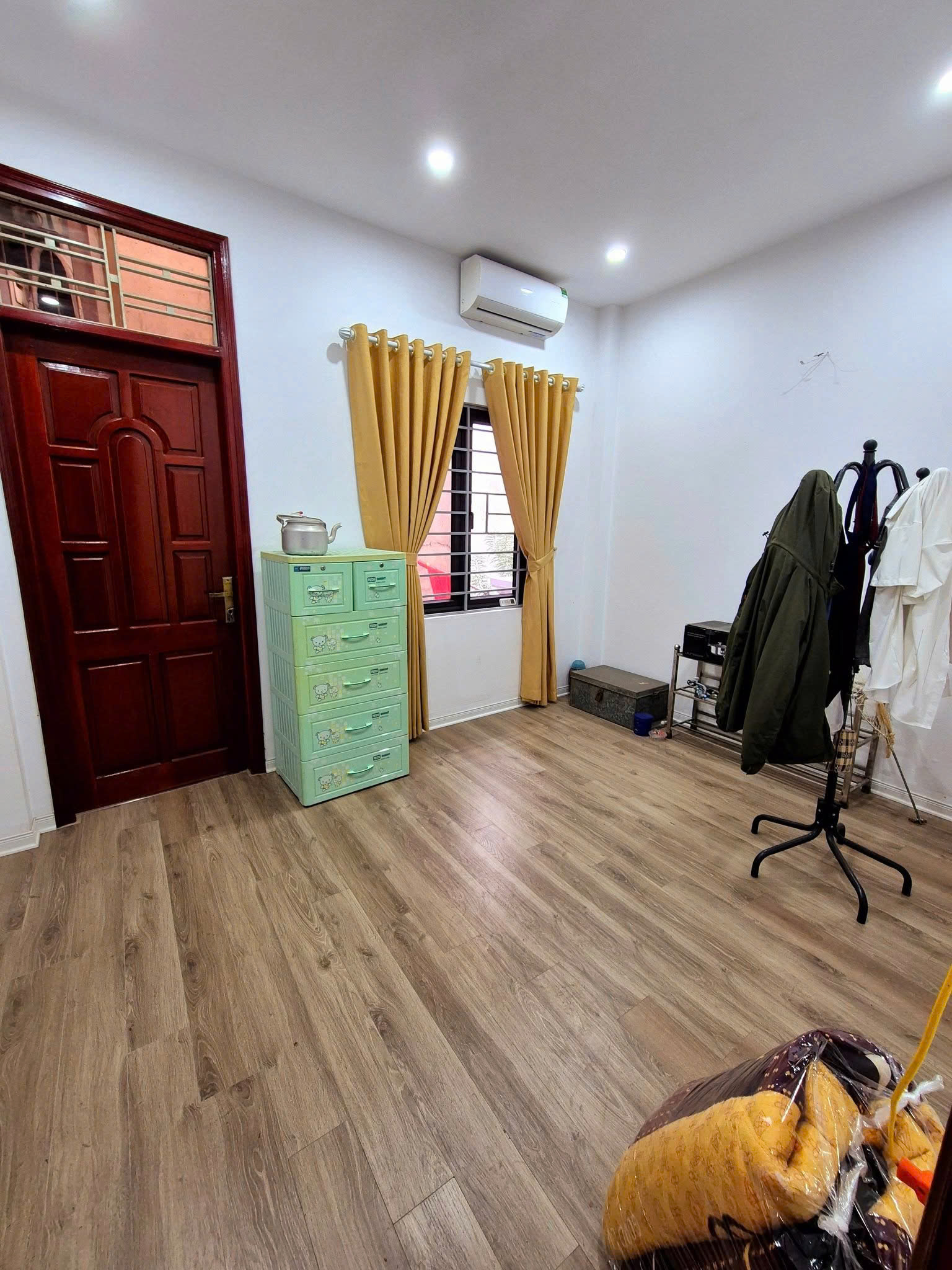 NHÀ ĐẸP - LÔ GÓC - MẶT TIỀN RỘNG Ô TÔ 5 TẠ - GẦN PHỐ - TẦM TIỀN DỄ CHỐT - Ảnh chính