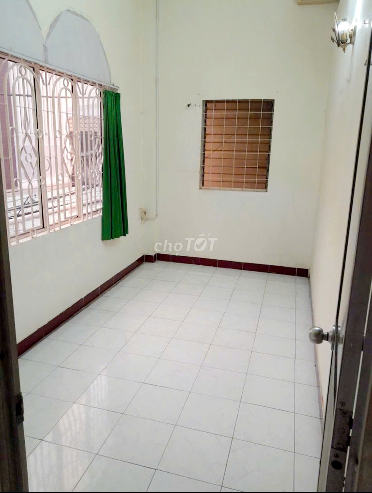 Chủ muốn bán nhà hẻm đường Đất Thánh, 2 tầng, 7.6x5m, 5.7 tỷ TL - Ảnh 2