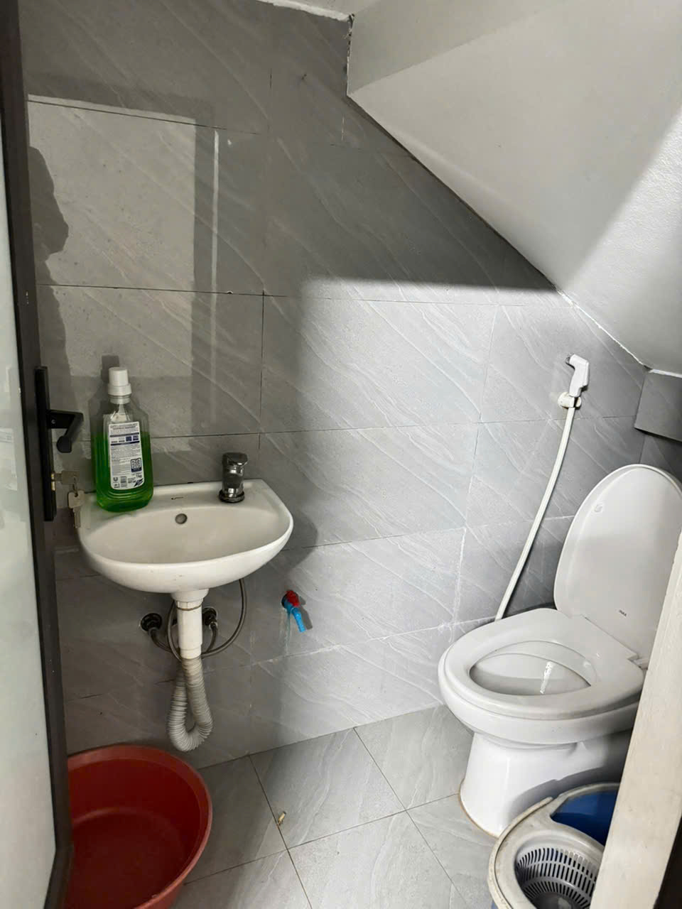 Bán nhà 3 tầng tổ 11, TT Quang Minh, Mê Linh. Nhà mới, đầy đủ tiện nghi, 2 mặt thoáng - Ảnh 2