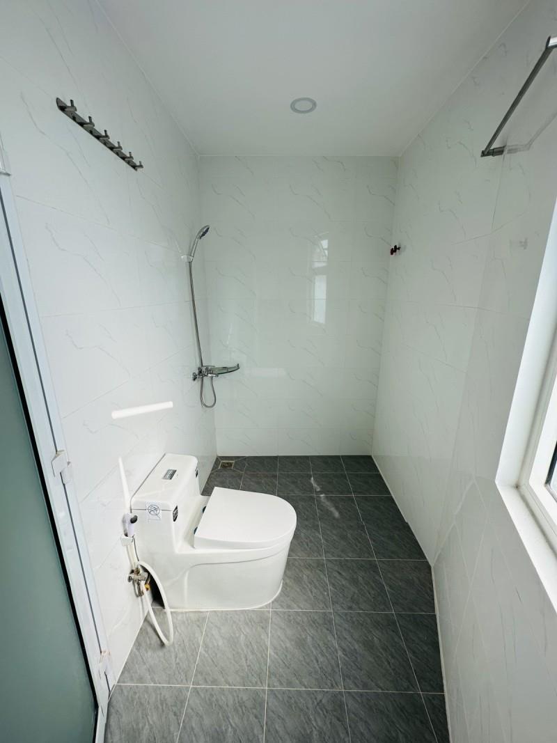 **Bán nhà 3 tầng HXH Bạch đằng** p2, Tân Bình, (4,3*17) giá chỉ 11,x tỷ - Ảnh chính