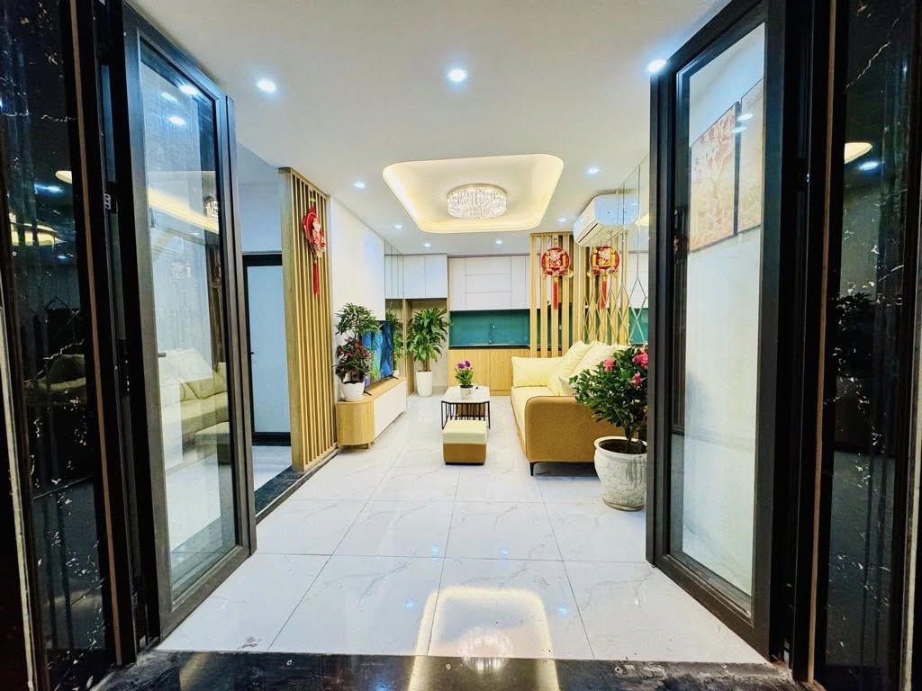 Chỉ ~6 tỷ có ngay nhà gần phố Minh Khai – Kim Ngưu, 3PN khép kín, nội thất xịn – Sổ đỏ chính chủ! - Ảnh 1