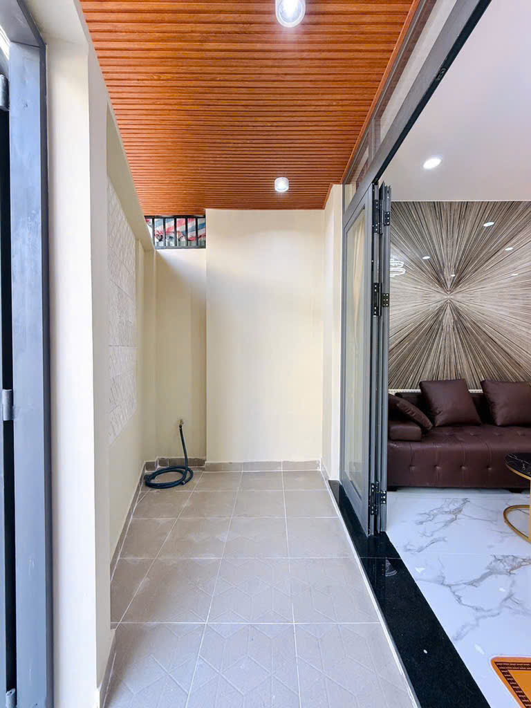 BÁN NHÀ ĐẸP LUNG LINH HẺM XE TẢI NGUYỄN TƯ GIẢN , P12, GÒ VẤP GẦN 30M2 GIÁ NHỈNH HƠN 3 TỶ - Ảnh 2