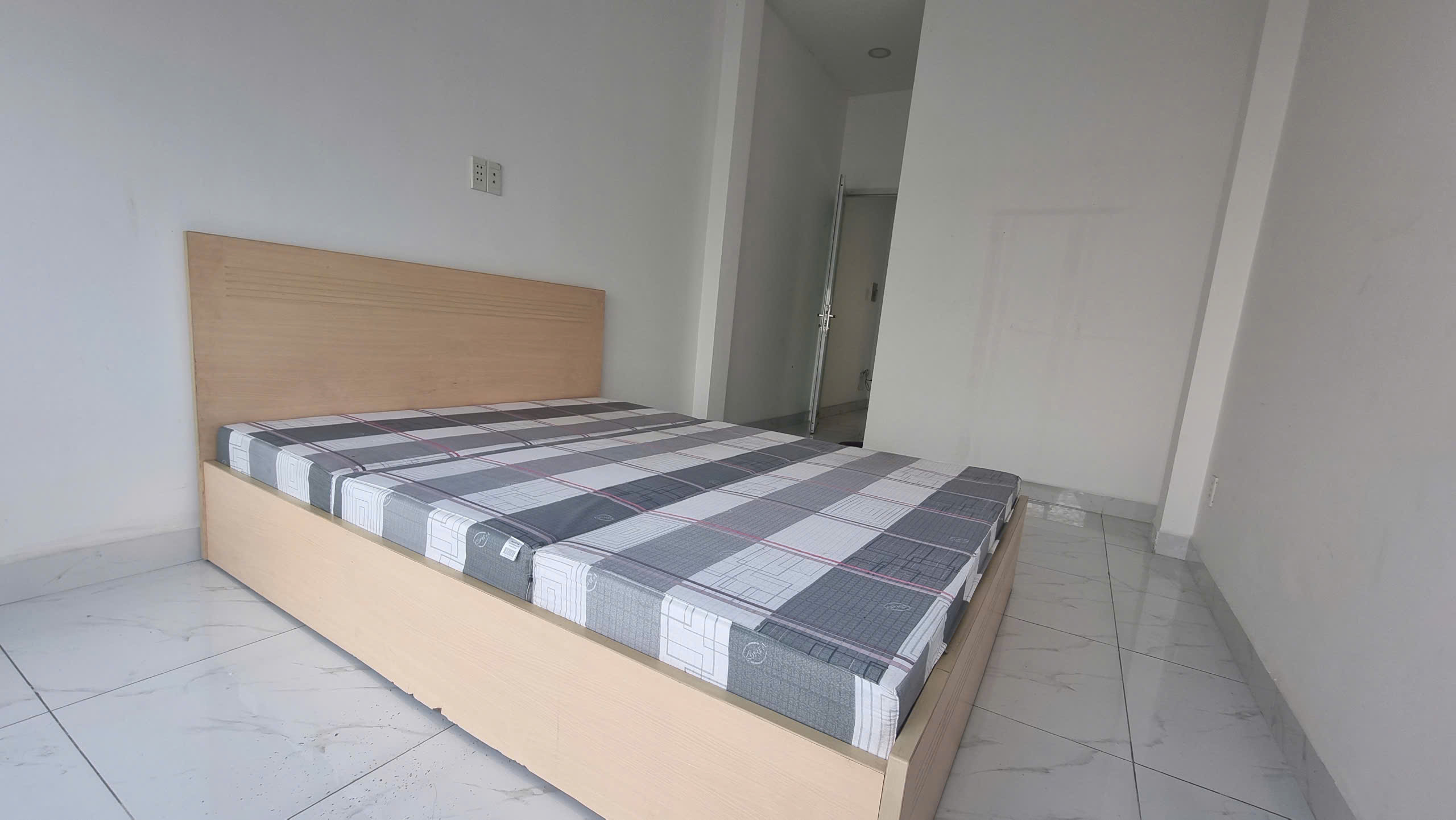 GẤP BÁN SIÊU PHẨM QUẬN 1, VÕ VĂN KIỆT, XINH LUNG LINH MỚI TINH TẶNG NỘI THẤT, TRUNG TÂM CỦA TẤT CẢ - Ảnh chính