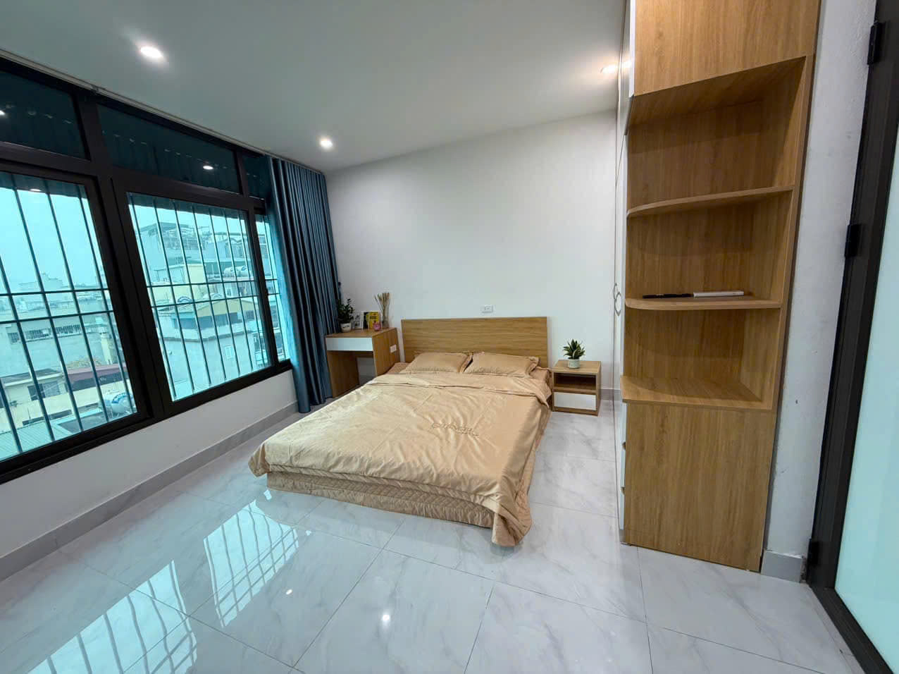 BÁN TÒA CHDV PHỐ THÁI THỊNH, THÁI HÀ - 97M² x 7T THANG MÁY - DOANH THU 150TR/THÁNG - GIÁ 24.8 TỶ - Ảnh 1