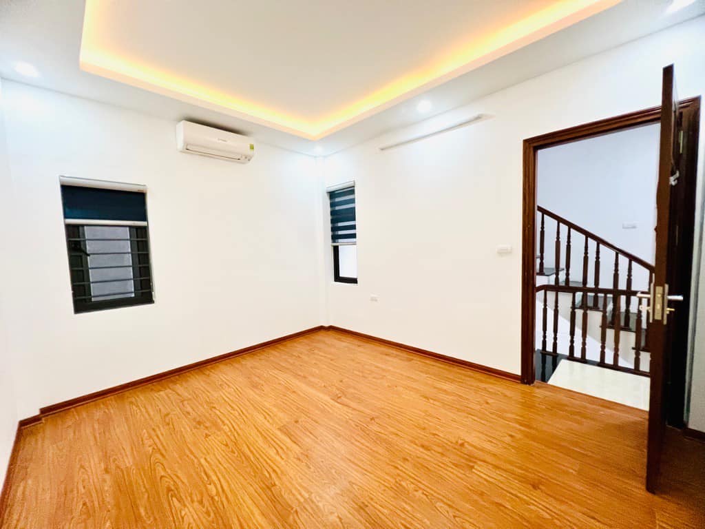 Bán nhà Văn Chương 20m2 x 5 tầng, ngõ to 4m, cực gần phố giá bán nhỉnh 3 tỷ - Ảnh 2