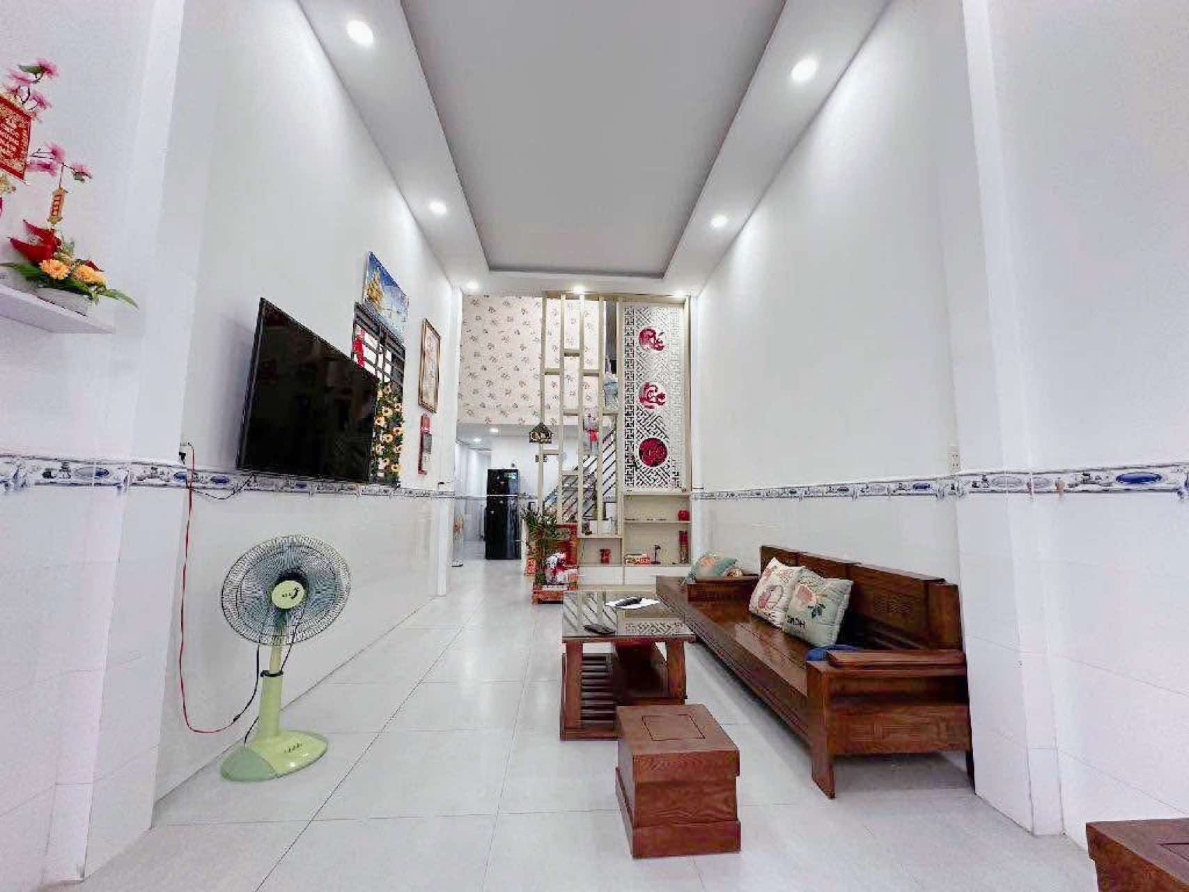 Nhà cấp 4 có lửng 55m2 Hiệp Thành 26 Q12 , hẻm 3 gác , liền kề Coopmart , 3 tỷ nhỉnh 0932030061 - Ảnh 1
