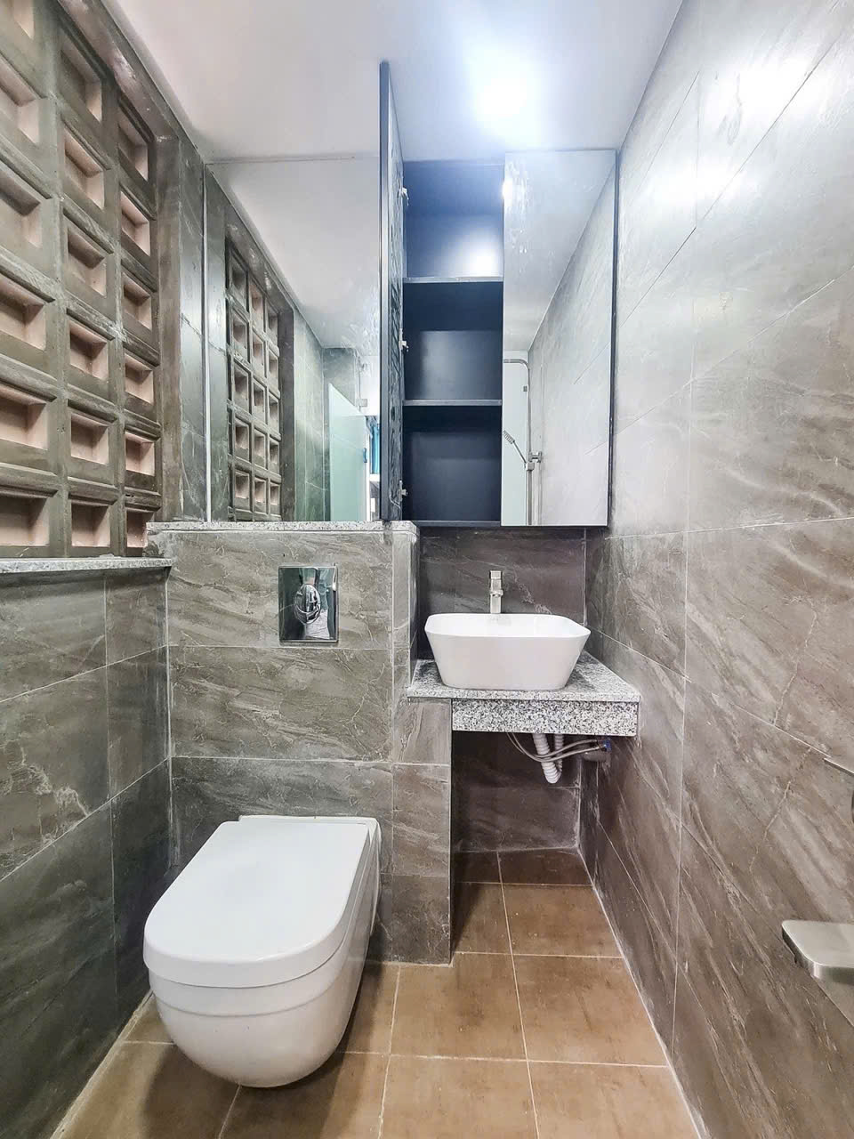 DÒNG TIỀN 70TR/TH - CHDV CAO CẤP - PHAN XÍCH LONG - VẠN KIẾP P1 - BÌNH THẠNH - 83M- 5 TẦNG BTCT - - Ảnh 4