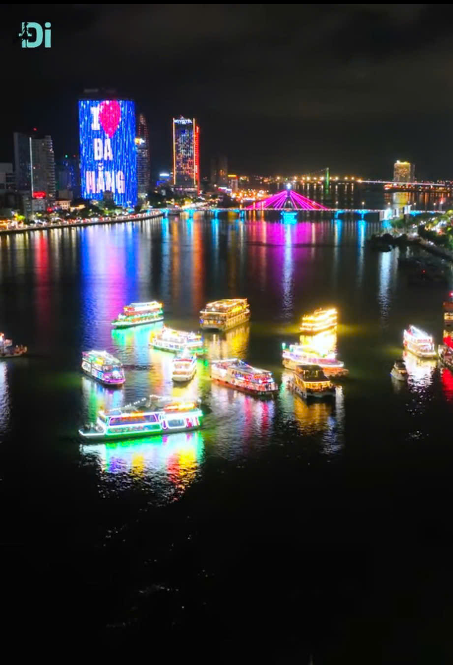 - Đất Nam Hoà Xuân, cạnh lô góc giao nhau hai đường 10,5m lề 5m, thông sang đảo kim cương và nối - Ảnh chính