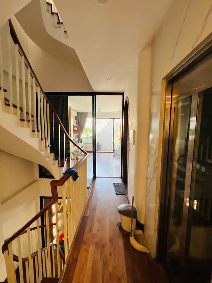 BÁN NHÀ XUÂN ĐỈNH 60M2 X 6 TẦNG THANG MÁY, THIẾT KẾ ĐẸP CÓ SÂN TIỂU CẢNH - Ảnh 3