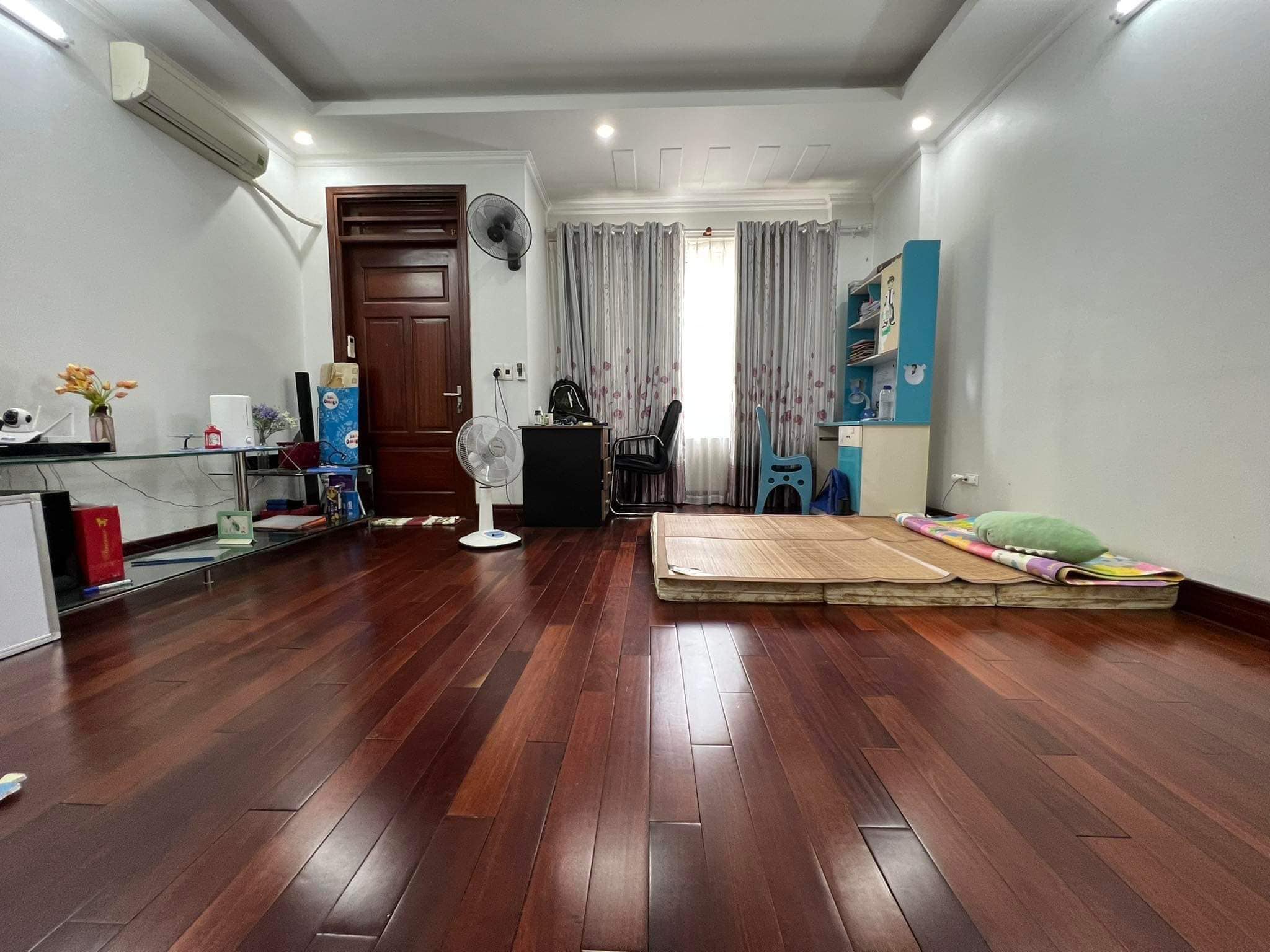 Bán biệt thự Hoàng Hoa Thám Ba Đình – Otô tránh – Kinh doanh 108m 5tầng 22.5 tỷ - Ảnh 2