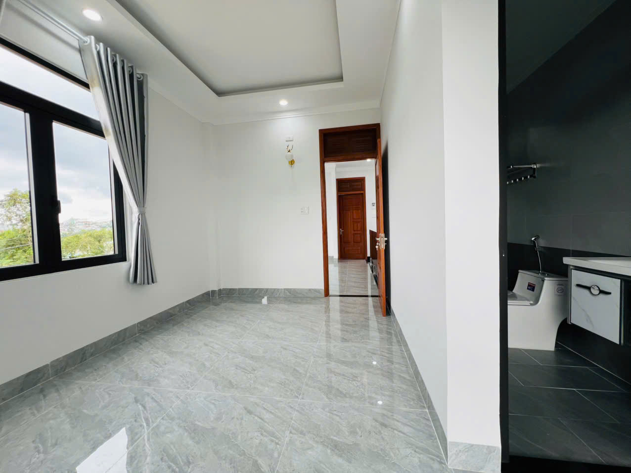 BÁN NHÀ 1 MÊ GÓC 2MT ĐẸP – HẺM XE HƠI LÊ ĐÌNH CHINH, TP PLEIKU –FULL NỘI THẤT, GIÁ TỐT LH:0907146779 - Ảnh 5