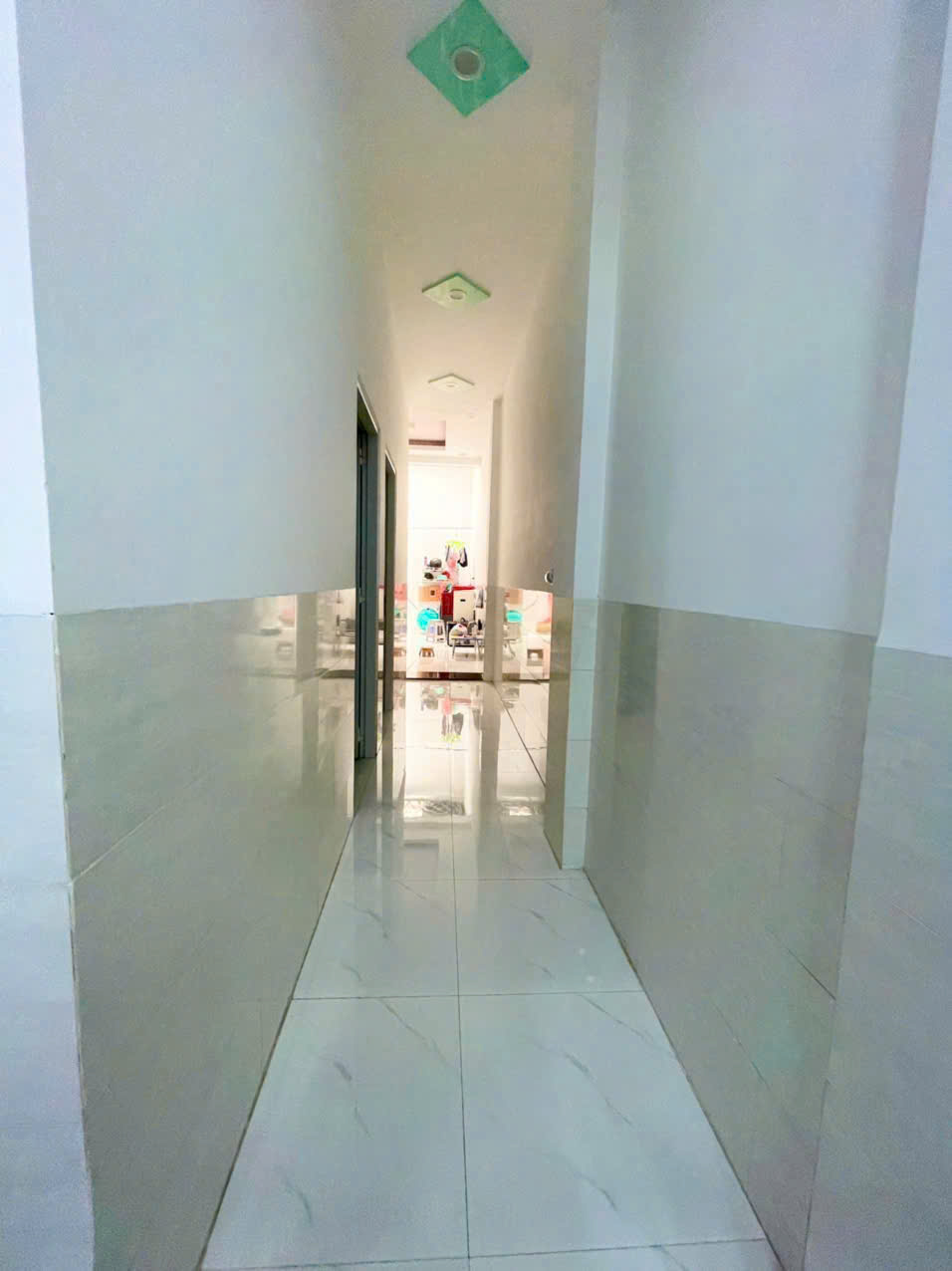 Bán nhà đẹp, sổ riêng thổ cư, gần chợ 26, đường nhựa 6m thông, chỉ 2tỷ850 - Ảnh 1