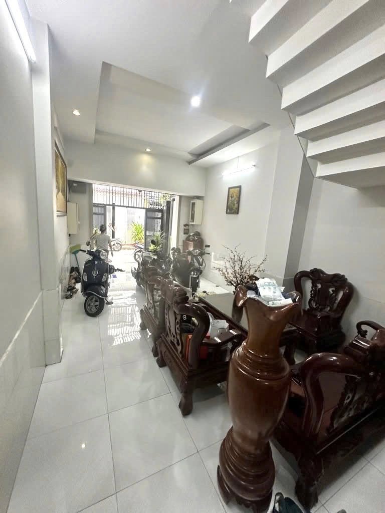 BÁN NHÀ XÔ VIẾT NGHỆ TĨNH - 50M2 - 2 TẦNG - 3 PN - SỔ A4 - GẦN MT - Ảnh chính