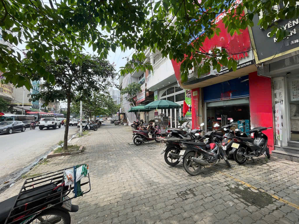 Cần Bán Nhà Mặt Phố Minh Khai 55m 5 Tầng Vỉa Hè Đá Bóng Quy Hoạch Ổn Định - Ảnh 1