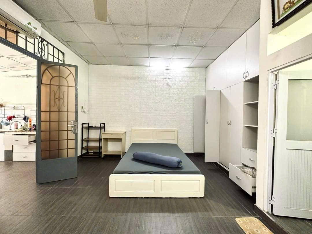 Bán NHÀ Nhà Đang Cho Thuê CHDV-HXH Lê Văn Sỹ Q3,71m2,5Tầng, 8PN,Thuê 60tr/th,Chỉ NHỈNH13TL Sổ vuông - Ảnh 1