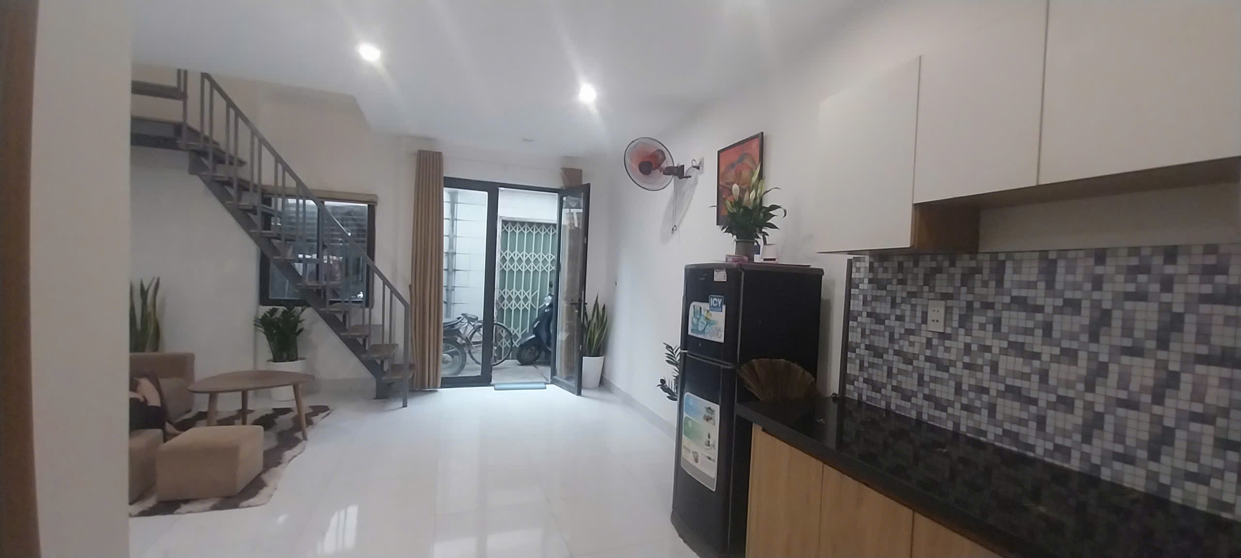 ► Nhỉnh 2 tỷ Nhà gần kiệt chính Nguyễn Hoàng  thông Hoàng Diệu, 32m2 2 tầng tặng nội thất - Ảnh 3