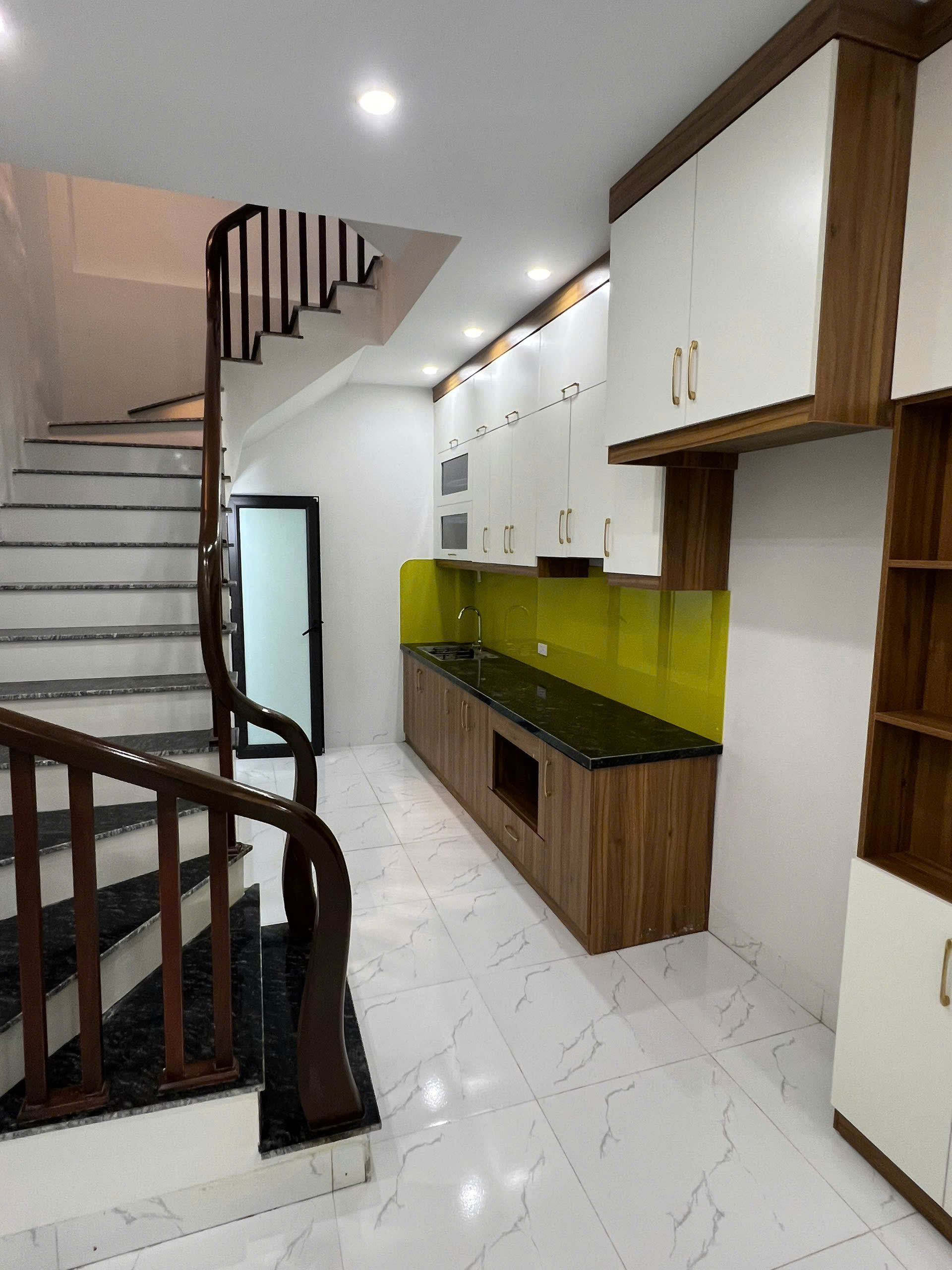 BÁN NHÀ MẬU LƯƠNG – KIẾN HƯNG – HÀ ĐÔNG – XÂY MỚI 4.5 TẦNG – GIÁ NHỈNH 5 TỶ (TL) - Ảnh 2