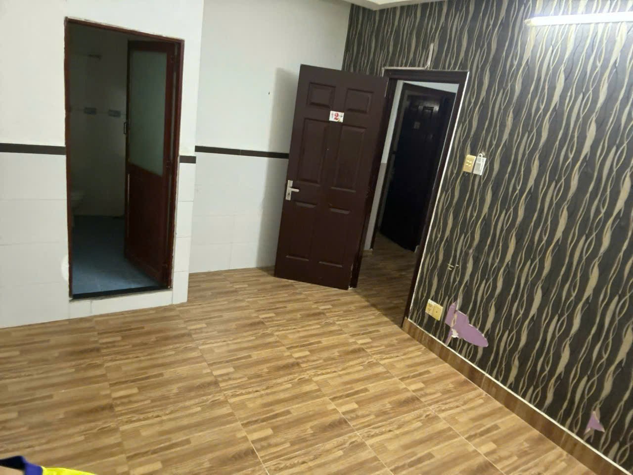 BÁN NHÀ MẶT TIỀN HẺM XE TẢI – ĐƯỜNG LÊ HỒNG PHONG, Thông Ra Sư Vạn Hạnh Nối Dài - Ảnh 1
