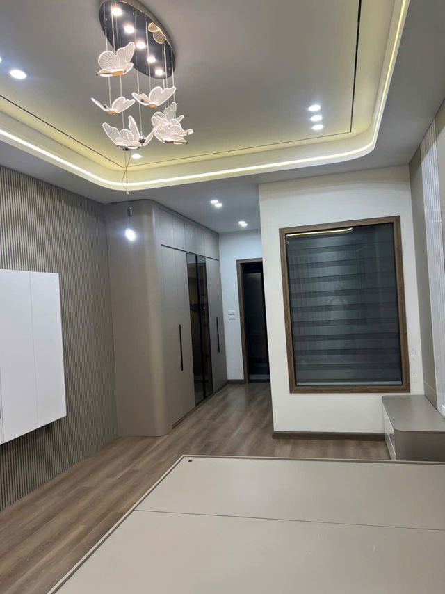 NHÀ MỚI Ô TÔ VÀO  NHÀ FULL NỘI THẤT Phố  Ngọc Trì 52m2,X 6 tầng,mặt tiền  3.7m, 11.5 tỷ Long Biên. - Ảnh 3