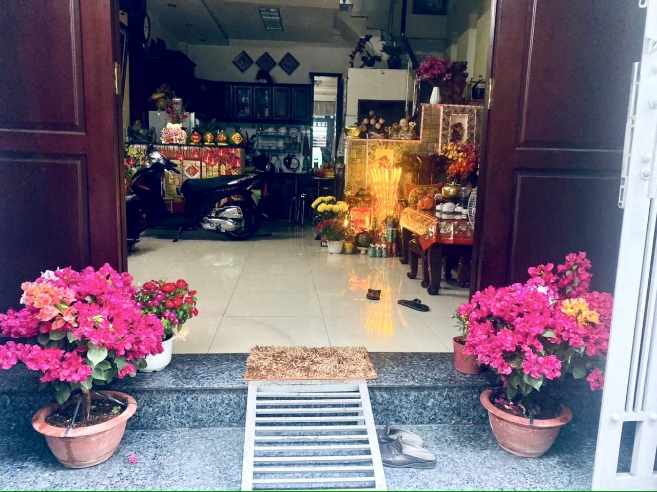 BÁN NHÀ TÔN ĐẢN BỀ NGANG LỚN - XE HƠI ĐỔ CỬA- TƯƠNG LAI CÓ 2 MẶT TIỀN - ĐI CÔNG VIÊN KHÁNH HỘI HAY - Ảnh 1