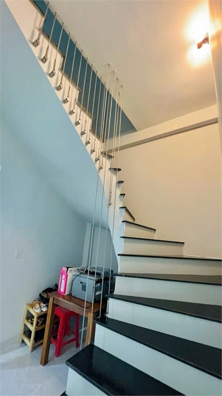 NP130 bán nhà đẹp 1 trệt 1 lầu gồm 3pn, dân cư dân trí cao, dễ dàng di chuyển nhiều tiện ích - Ảnh 1