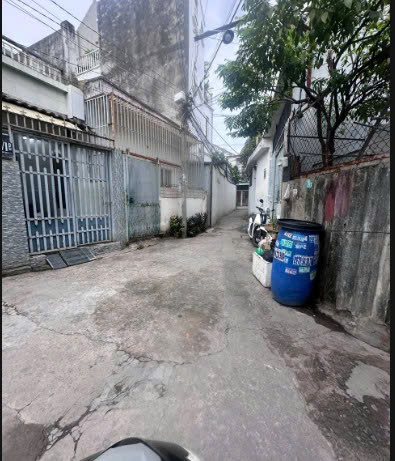 CHÍNH CHỦ CẦN BÁN GẤP NHÀ NGUYÊN CĂN CẤP 4 NỘI THẤT CƠ BẢN ĐƯỜNG SỐ 5 - TP HỒ CHÍ MINH - Ảnh 3
