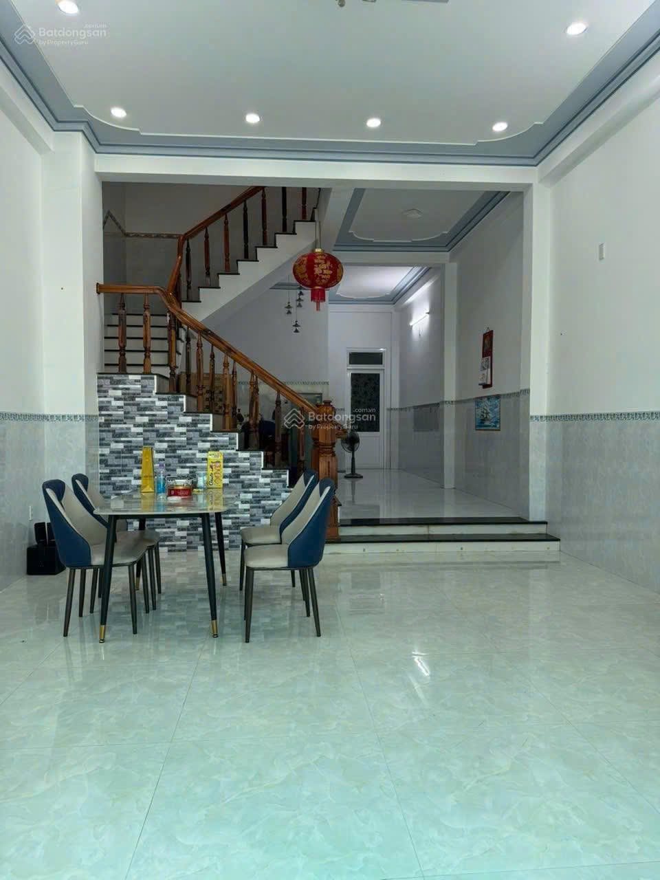 Cho thuê nhà đẹp 90m2 3 tầng khu KDT Lê Hồng Phong 2 giá rẻ 15tr/tháng - Ảnh chính