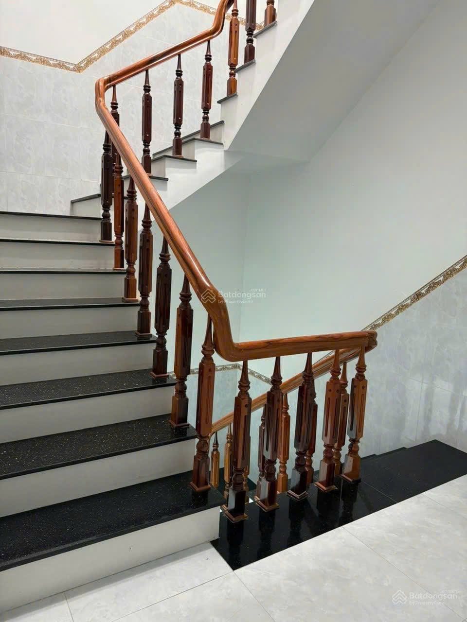 Cho thuê nhà đẹp 90m2 3 tầng khu KDT Lê Hồng Phong 2 giá rẻ 15tr/tháng - Ảnh 3