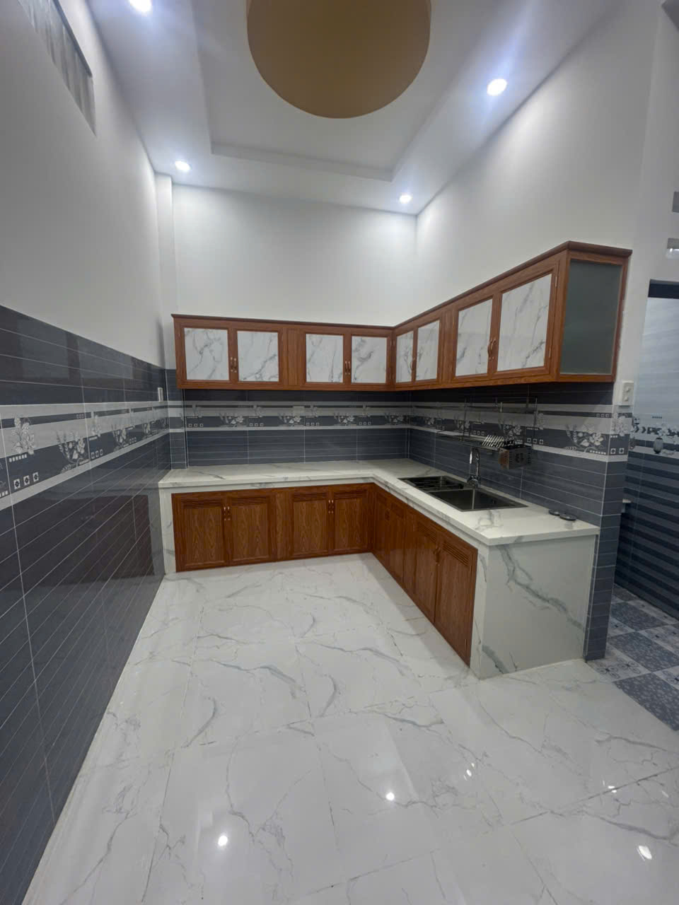 CHÍNH CHỦ CHO THUÊ NHÀ NGUYÊN CĂN  1 trệt 1 lửng giữa trung tâm TP.Biên Hòa -Đồng Nai - Ảnh 2