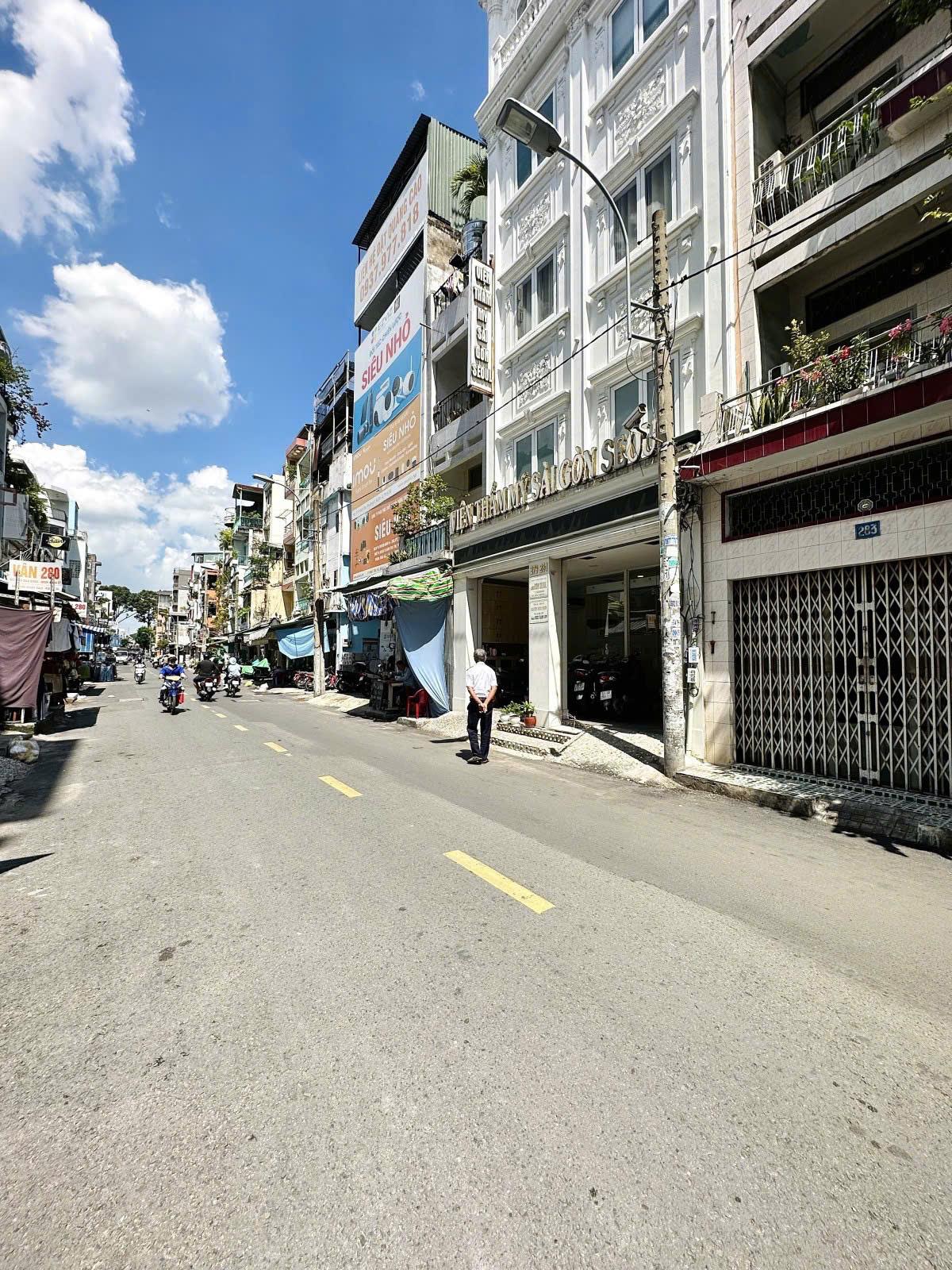 @ Bán Nhà Hẻm Lô Góc Mặt Tiền nhà Nhật Tảo (Ngang bự hiếm 5.5X11.5m), P8, Quận 10 - Ảnh 3